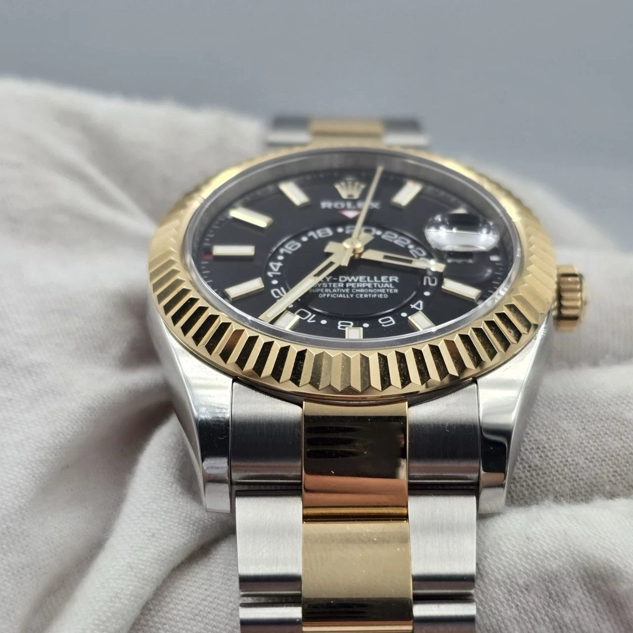 Rolex Sky-Dweller 336933 Two Tone