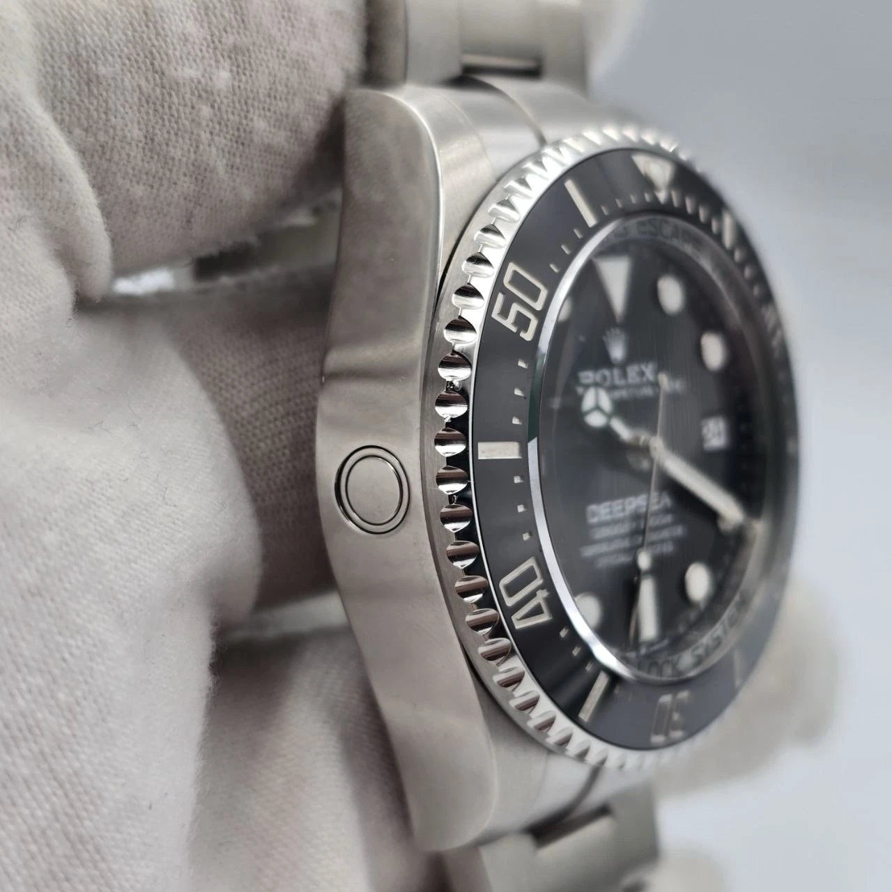 Rolex Sea-Dweller Deepsea 136660 3