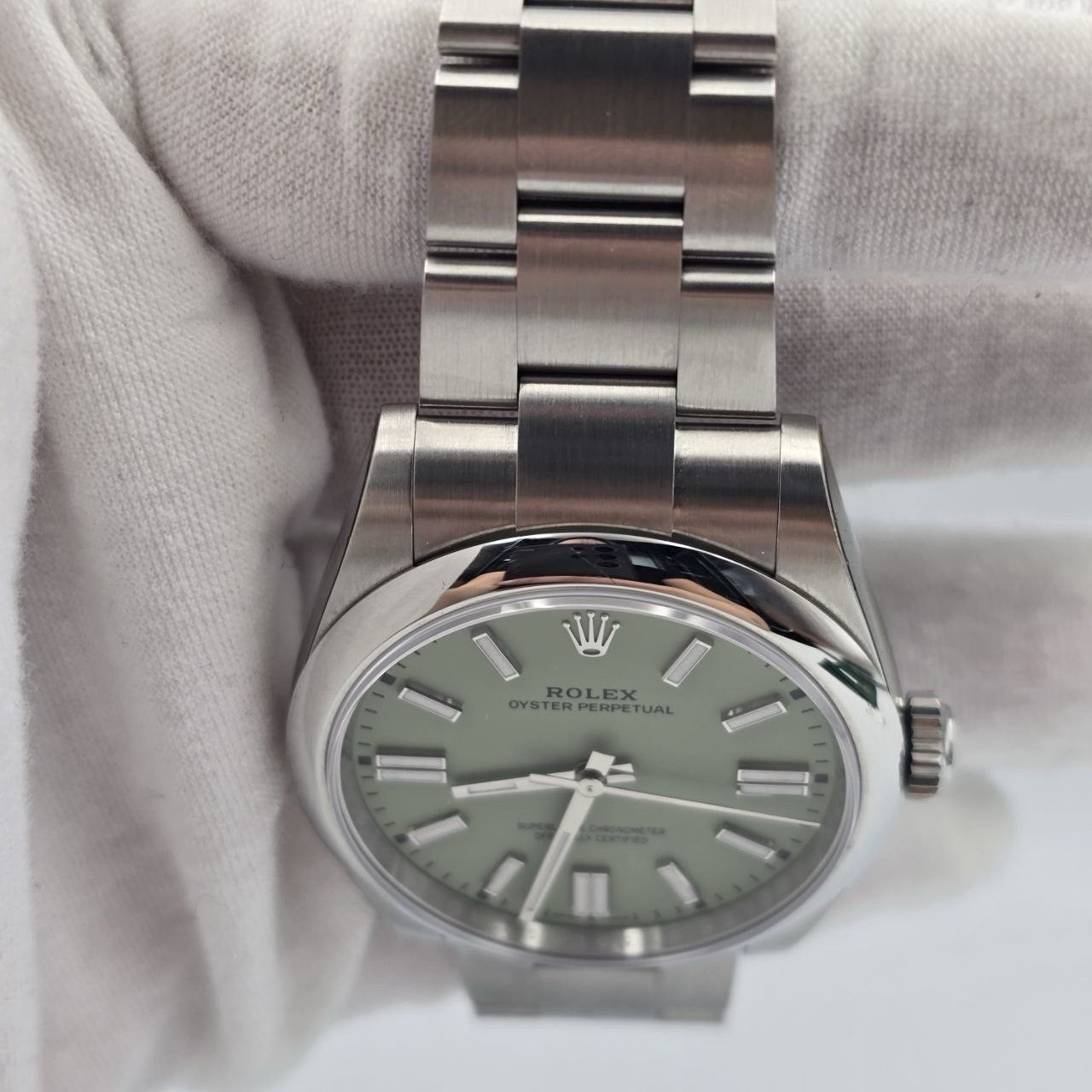 NEW 2025 Rolex Oyster Perpetual Pistachio Dial Stainless Steel 41mm 134300
