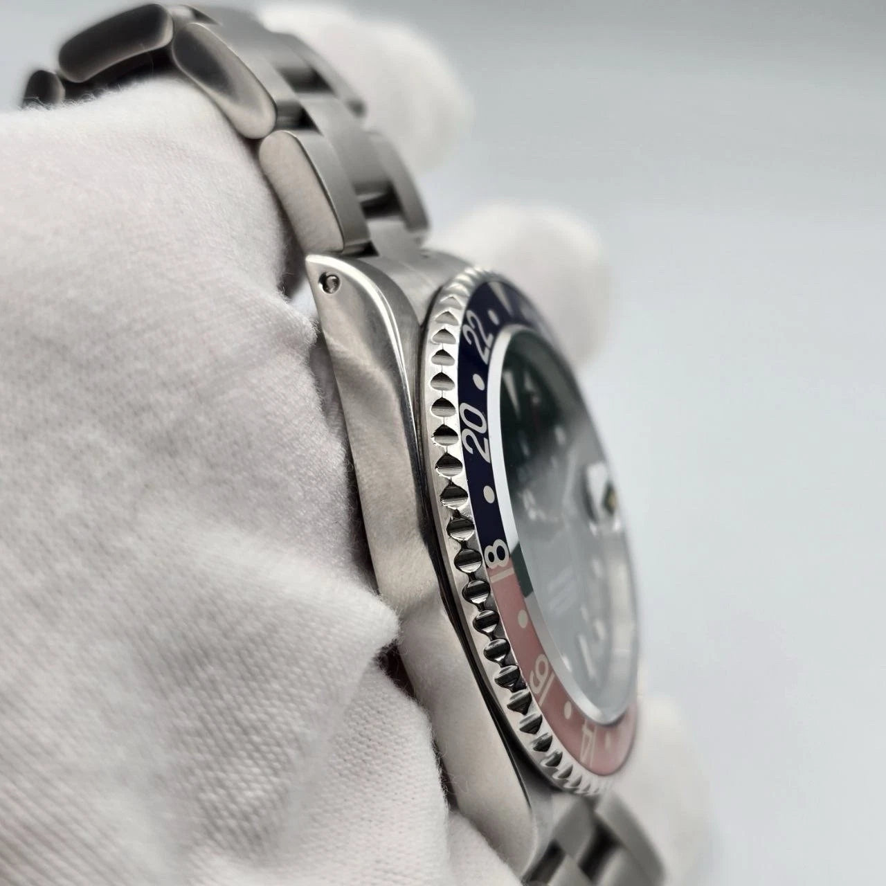 Rolex GMT-Master II Pepsi Stainless Steel Red Blue Faded Bezel Oyster 16710