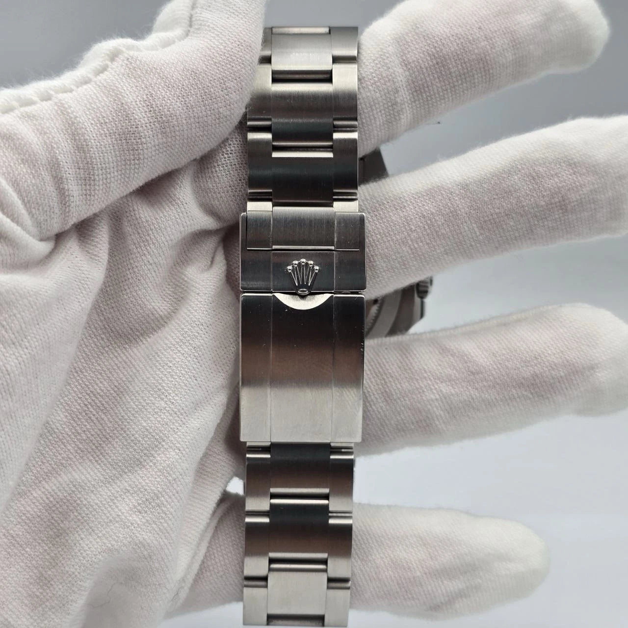 2025 PAPERS Rolex Explorer II 42mm 226570 Stainless Steel Polar White Dial BOX