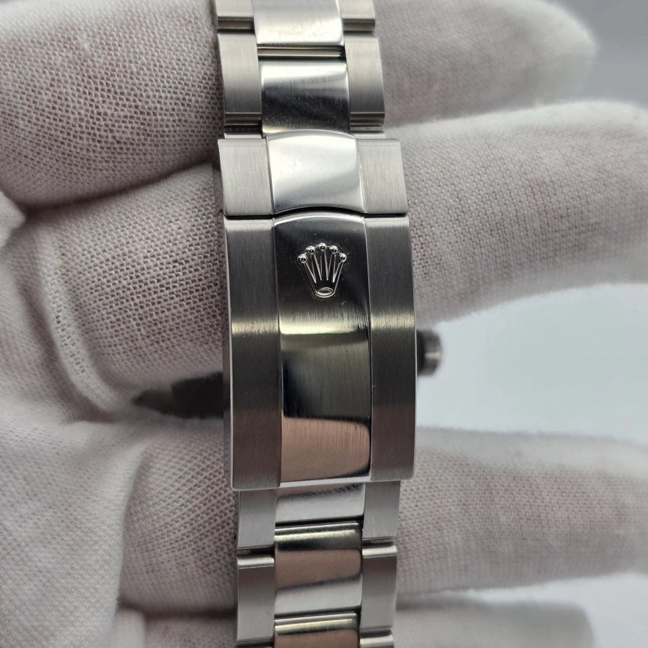 PAPERS 2023 Rolex Sky Dweller 42mm Oyster Blue Dial Steel Watch 326934 BOX