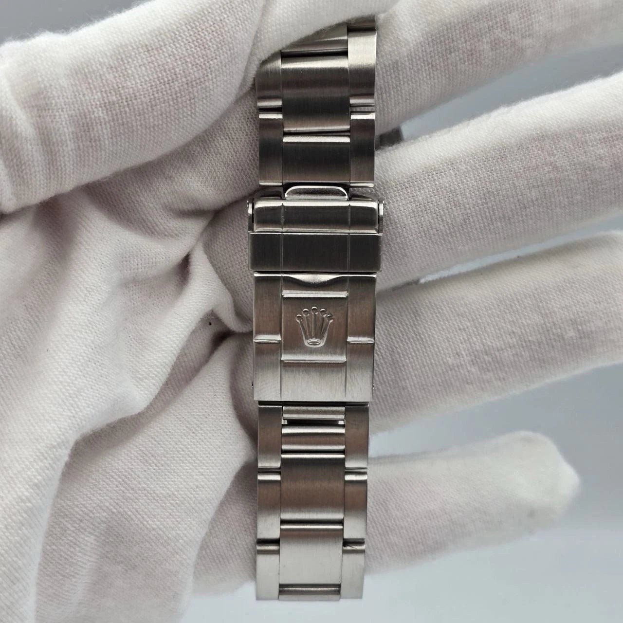 2005 Rolex Explorer l 114270 36mm Stainless Steel Black Dial Watch