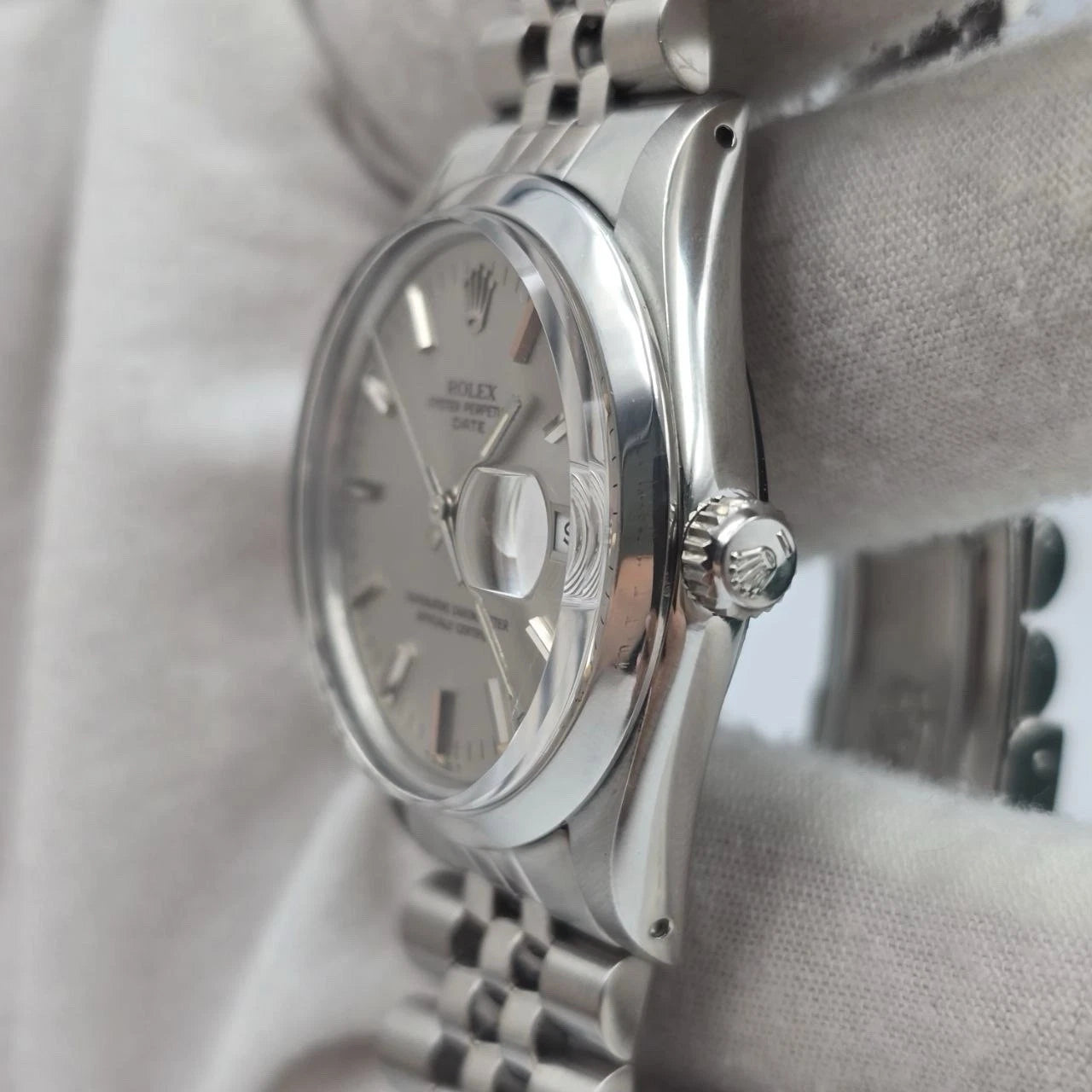 Rolex Oyster Perpetual Date Stainless Steel Smooth Bezel Jubilee 34mm 15000