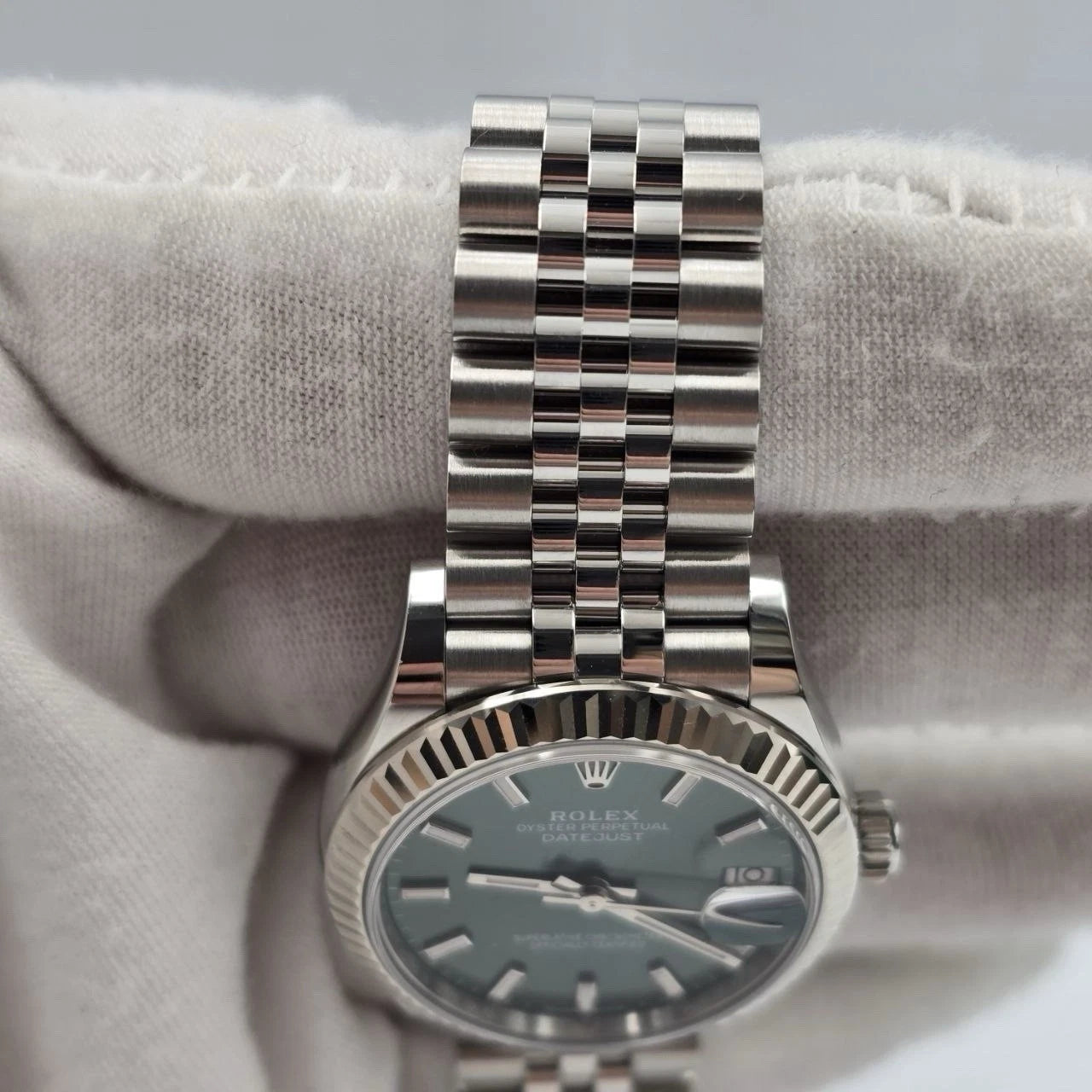 NEW 2025 Rolex Datejust 31mm Mint Green Stainless Steel Jubilee Fluted 278274