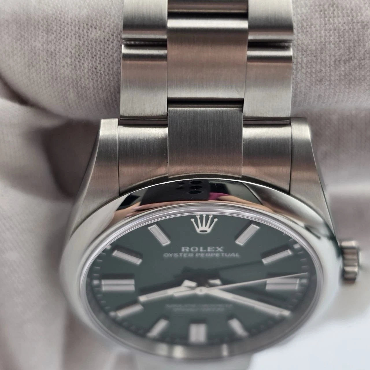 NEW 2026 Rolex Oyster Perpetual 41mm Green Stainless Steel 134300