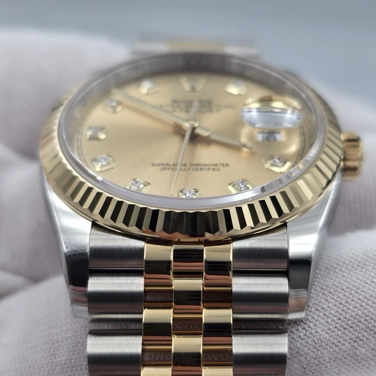 NEW 2026 Rolex Datejust 36mm 18K Two Tone Champagne Diamond Dial Jubilee 126233