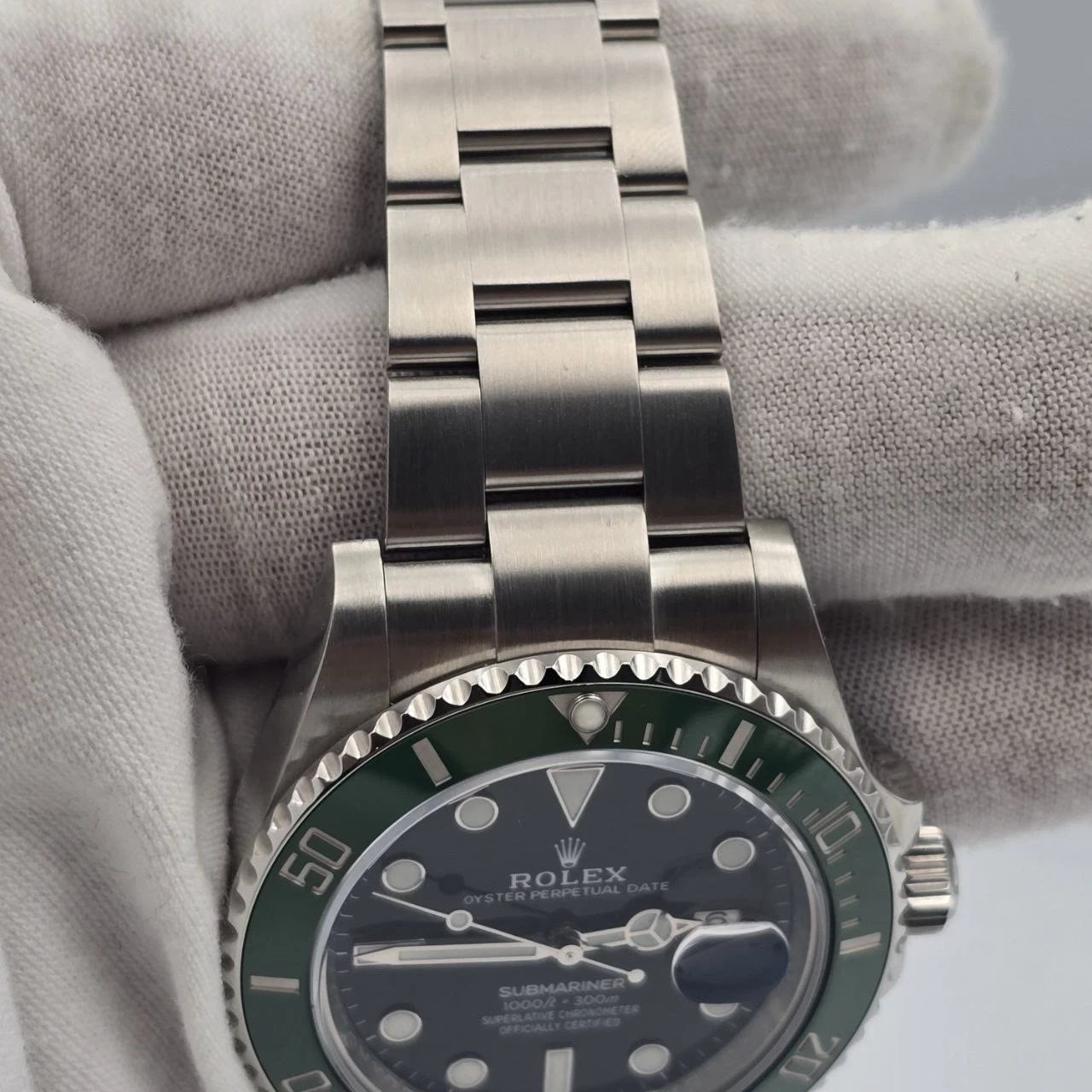 PAPERS 2022 Rolex Submariner Date Starbucks Green Bezel Black 41mm 126610LV BOX