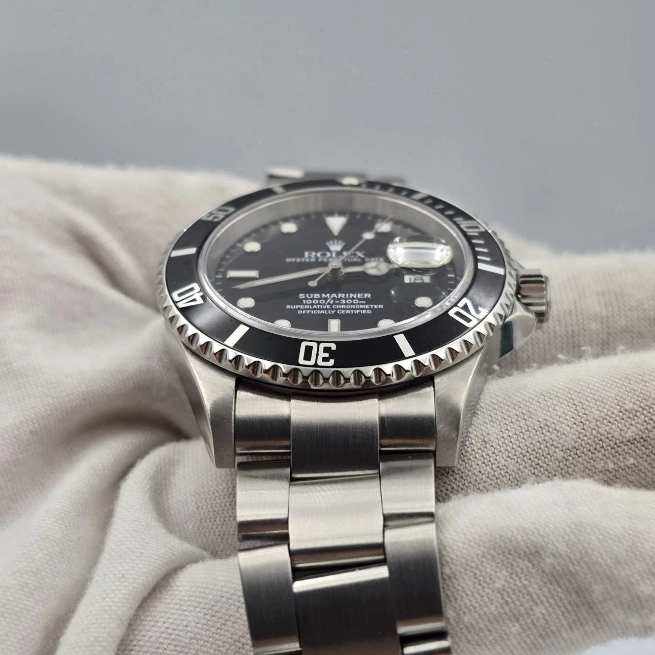 Rolex Submariner 16610 2005 4