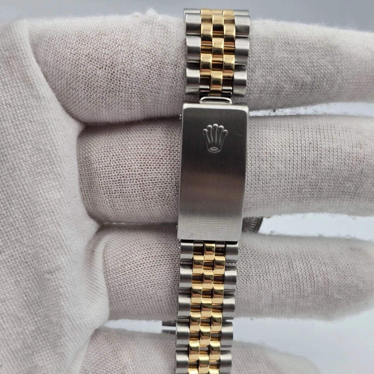 Rolex Datejust Ladies 31mm 18k Two Tone 68243 Champagne Dial Watch