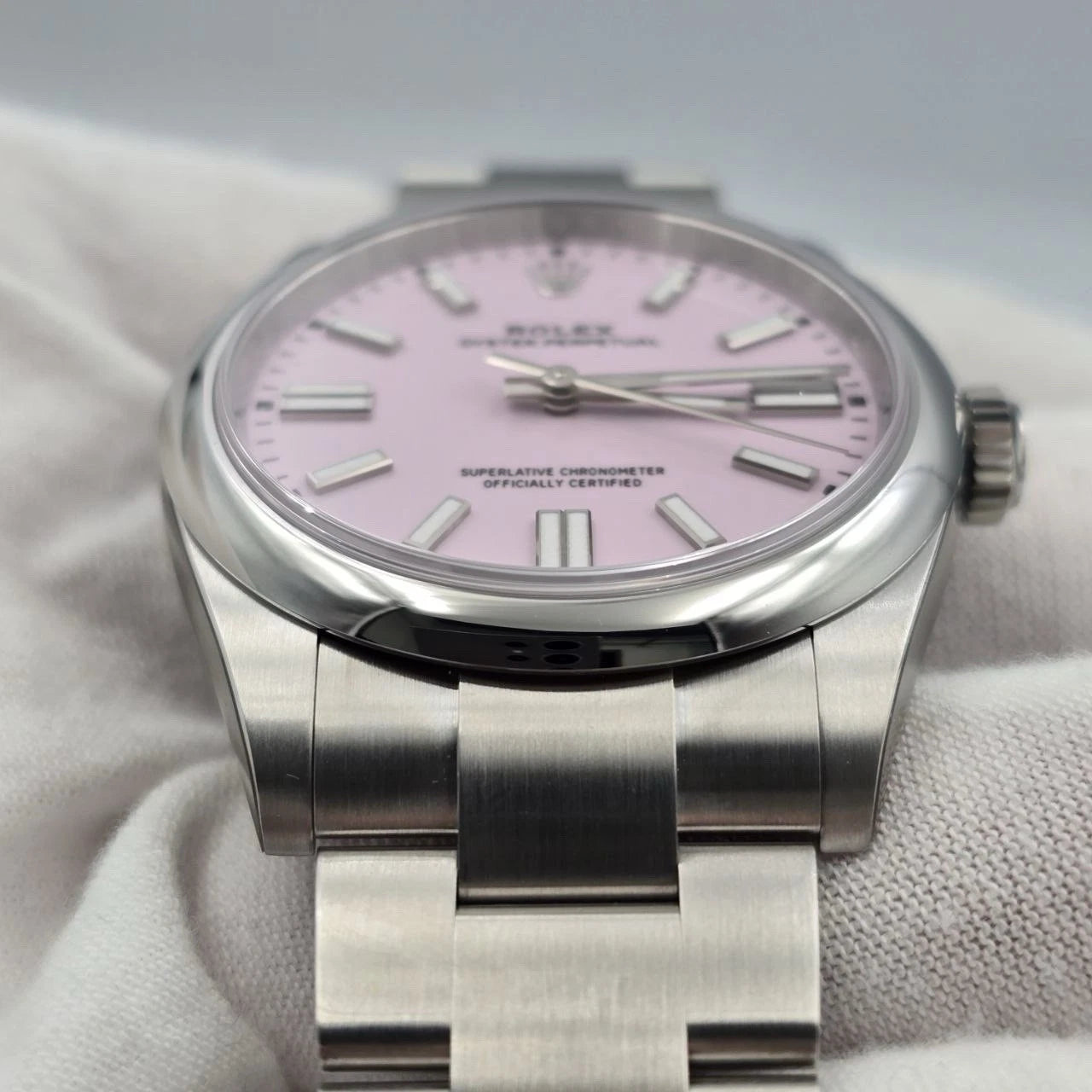 NEW STICKERED 2026 Rolex Oyster Perpetual Steel 41mm 134300 Candy Pink Dial