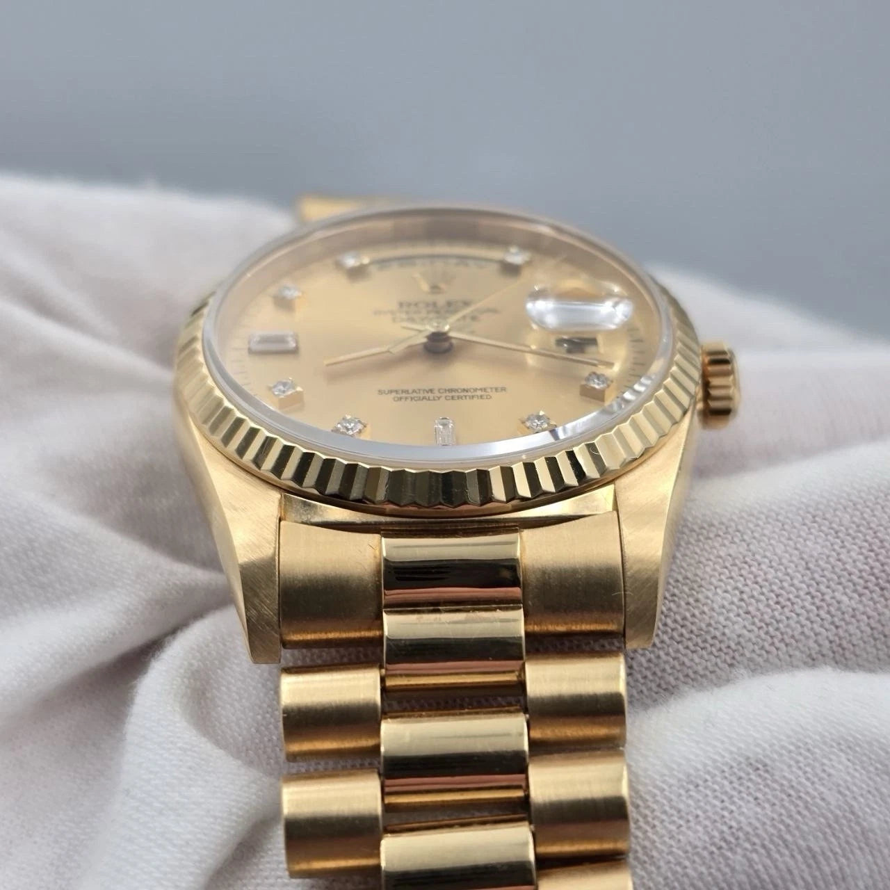 Rolex Day-Date 18238 President Gold FACTORY Champagne Diamond Dial 36mm Watch