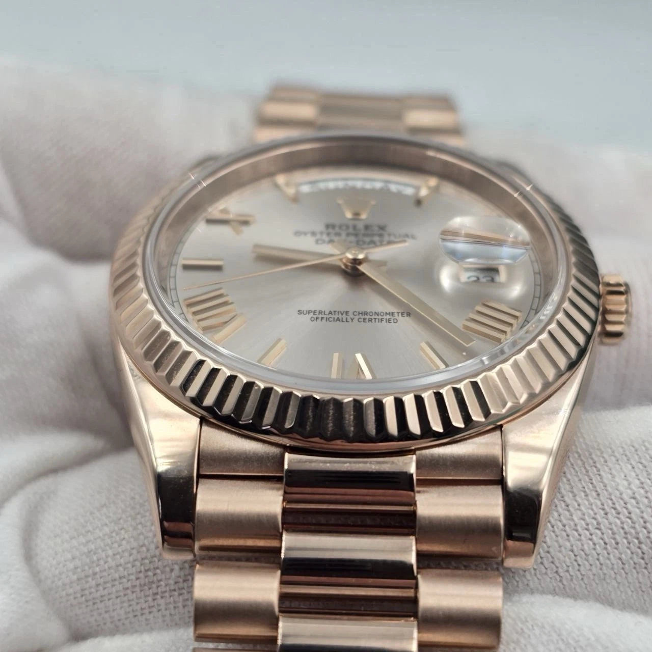 2016 PAPERS Rolex Day-Date 40 228235 President Rose Gold Sundust Roman Dial BOX