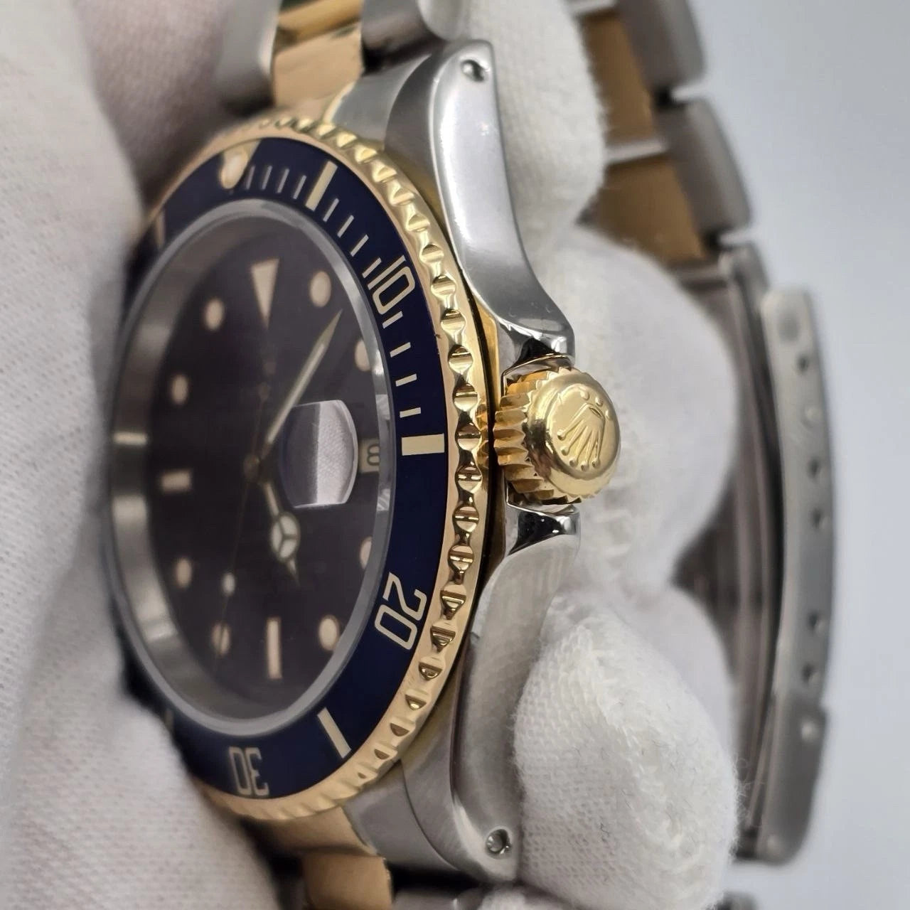 Rolex Submariner Date 16613 Blue Dial Stainless Steel Two Tone Gold 40mm Watch