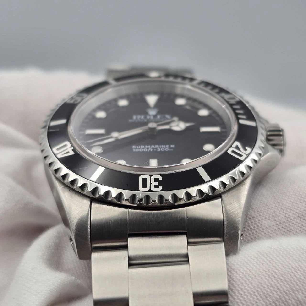 Rolex Submariner No-Date 2 Liner Black Dial Steel Oyster 40mm Watch 14060
