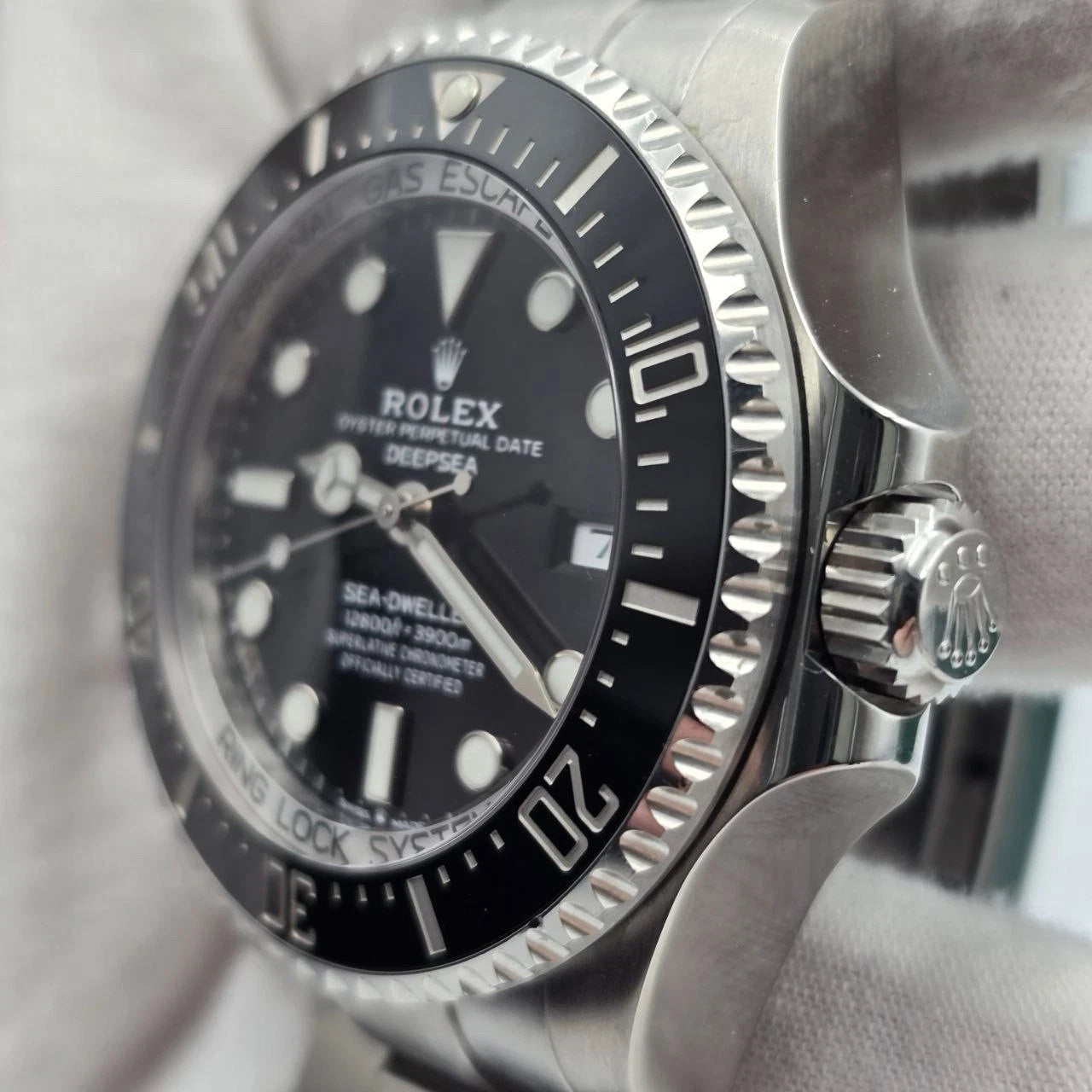 2021 PAPERS Rolex Sea-Dweller Deepsea Black 44mm Stainless Ceramic 126660 BOX
