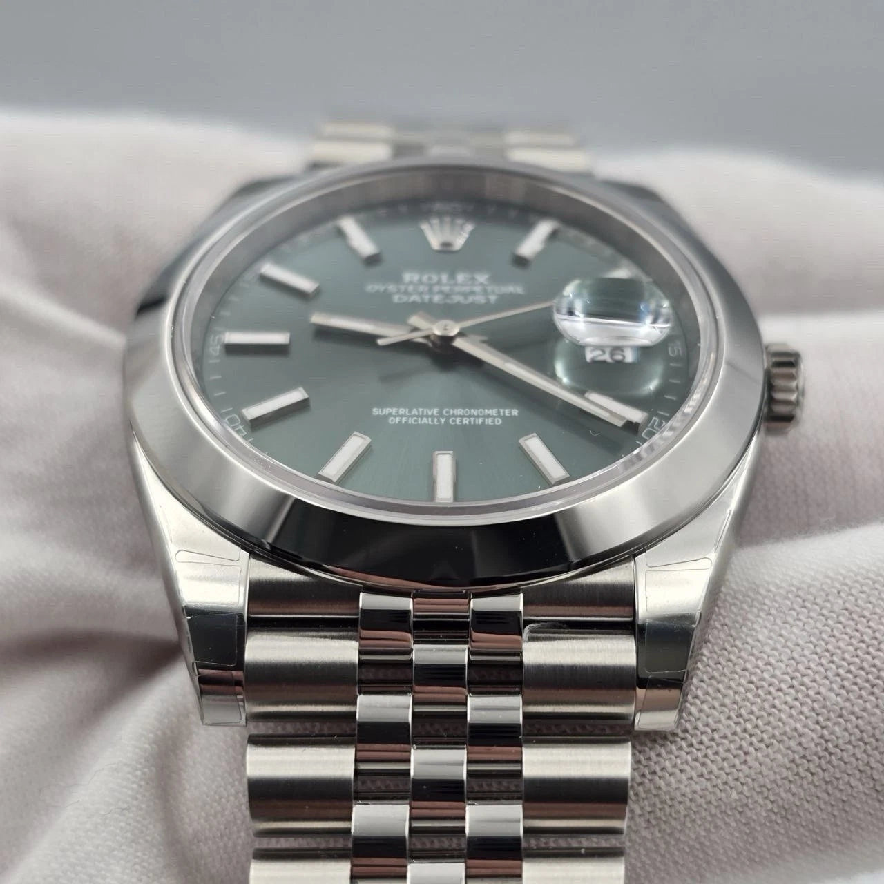 NEW 2026 STICKERED Rolex Datejust 41mm Mint Green Smooth Jubilee 126300