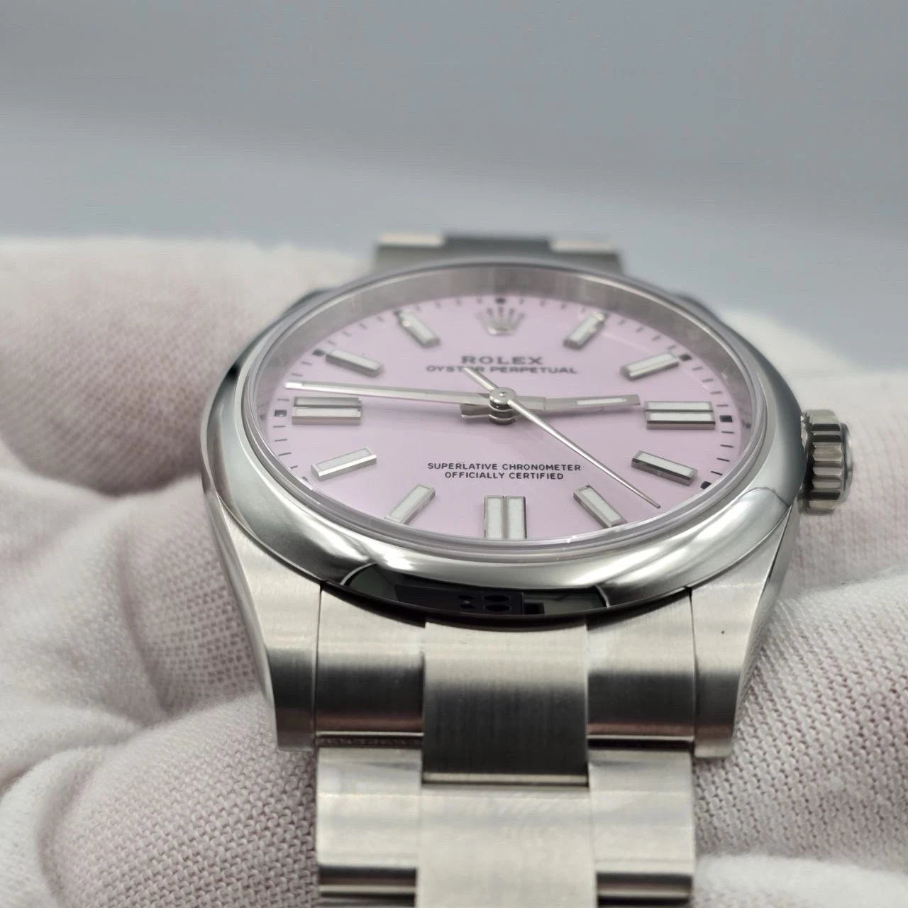 NEW 2026 Rolex Oyster Perpetual Stainless Steel 41mm 134300 Candy Pink Dial
