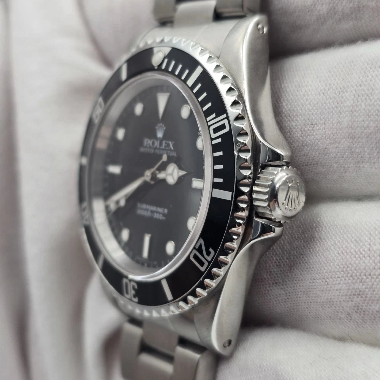 Rolex Submariner No-Date 2 Liner Black Dial Steel Oyster 40mm Watch 14060