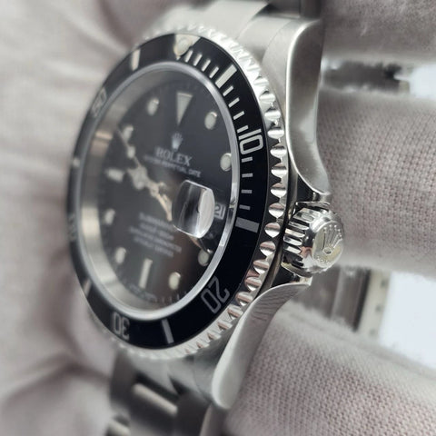 PAPERS 2004 Rolex Submariner Date 16610 Black Dial Stainless Steel Oyster 40mm