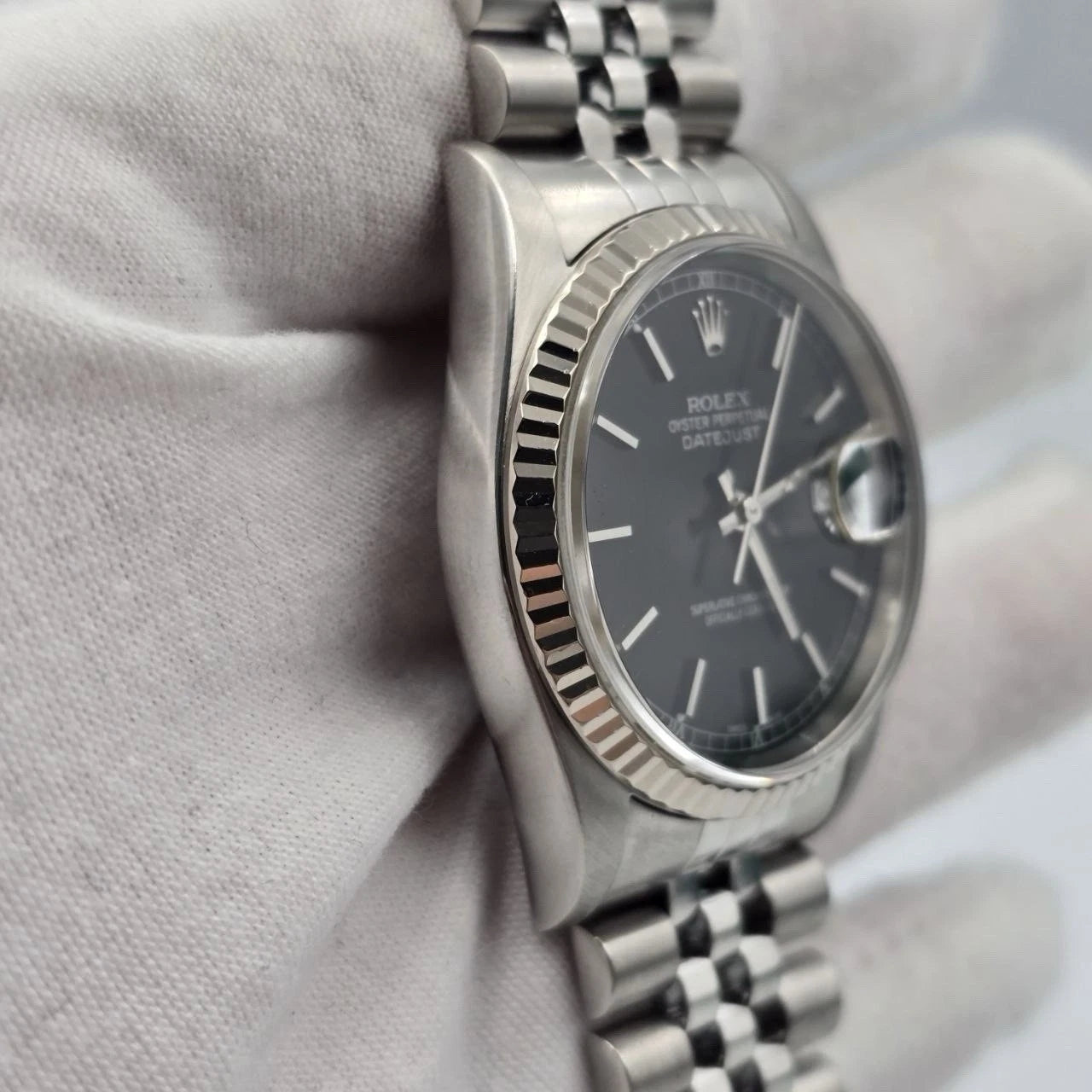 2005 Rolex Datejust Factory Black Dial Stainless Steel Jubilee 16234 36mm Watch