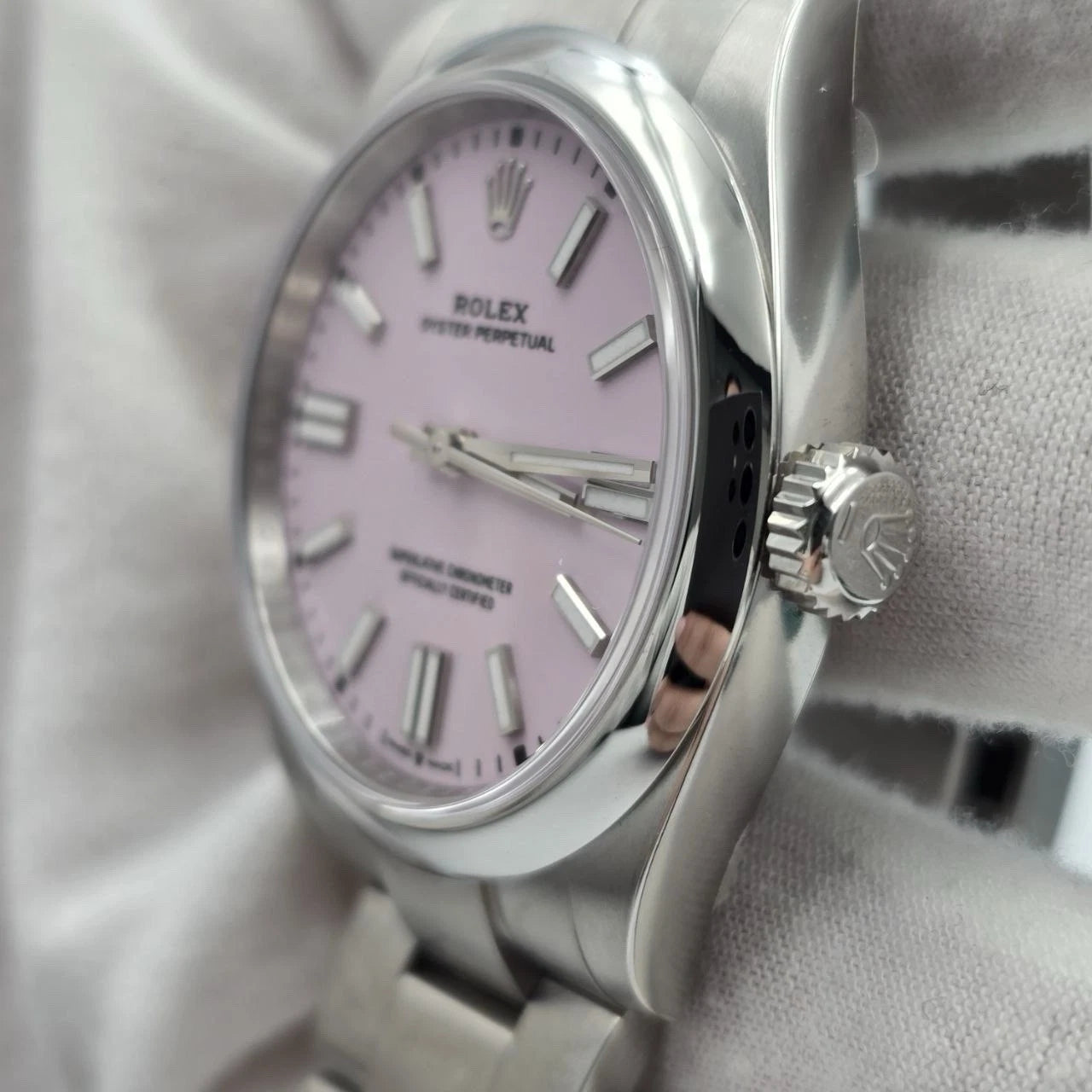 NEW STICKERED 2026 Rolex Oyster Perpetual Steel 41mm 134300 Candy Pink Dial