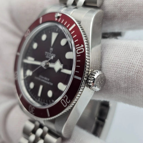 PAPERS 2025 Tudor Black Bay 58 Burgundy Jubilee 39mm Watch M7939A1A0RU BOX