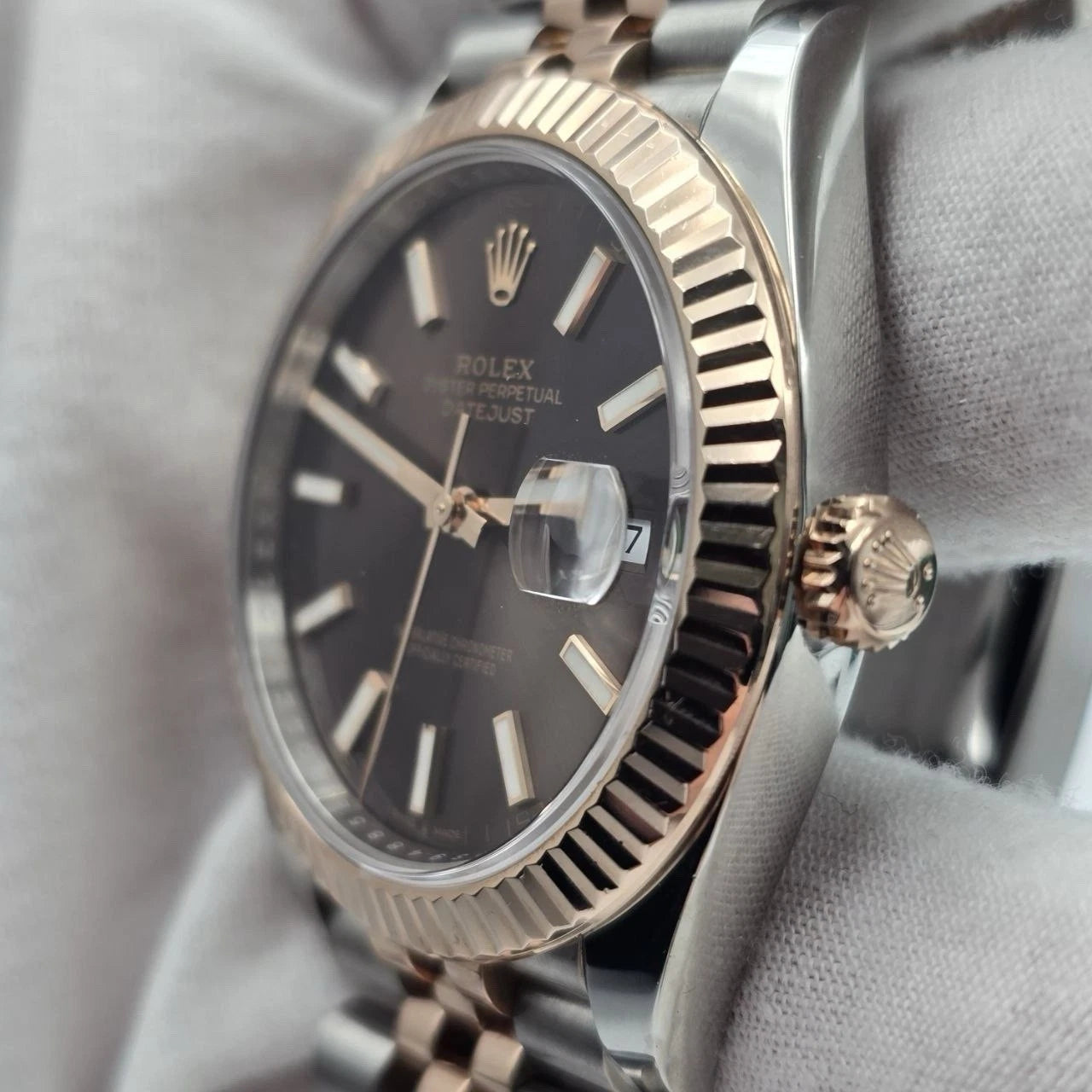 2022 PAPERS Rolex Datejust 41mm 126331 Two-Tone Rose Chocolate Dial Jubilee BOX