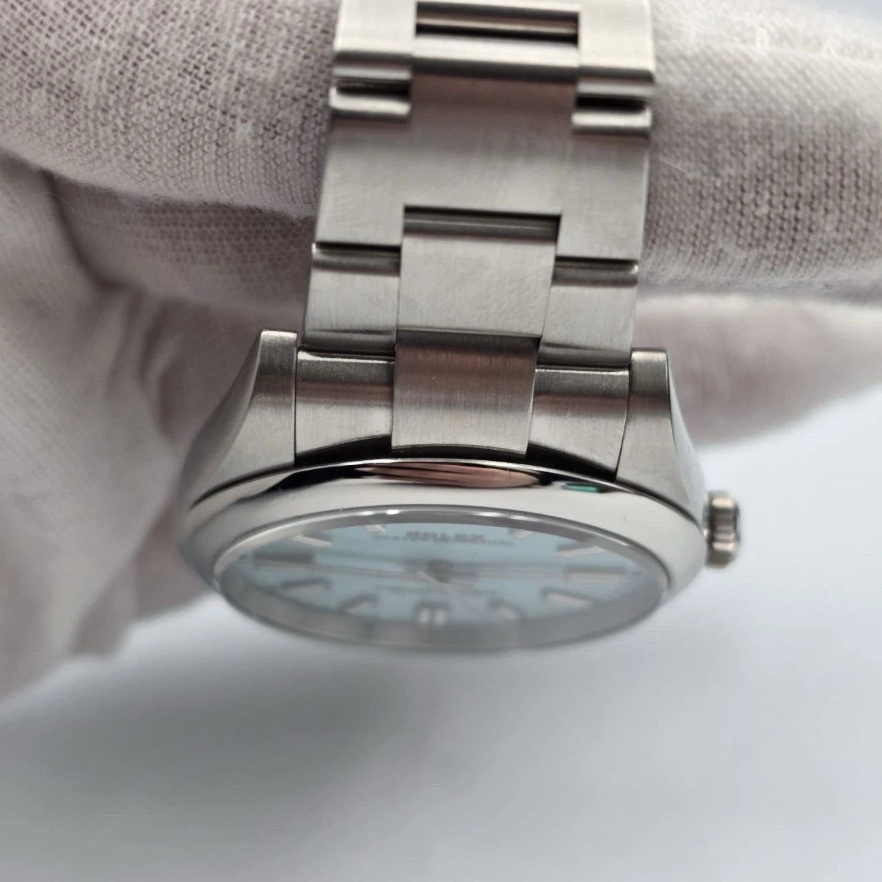 2022 PAPERS Rolex Oyster Perpetual 41mm Turquoise Tiffany Blue Steel 124300 BOX