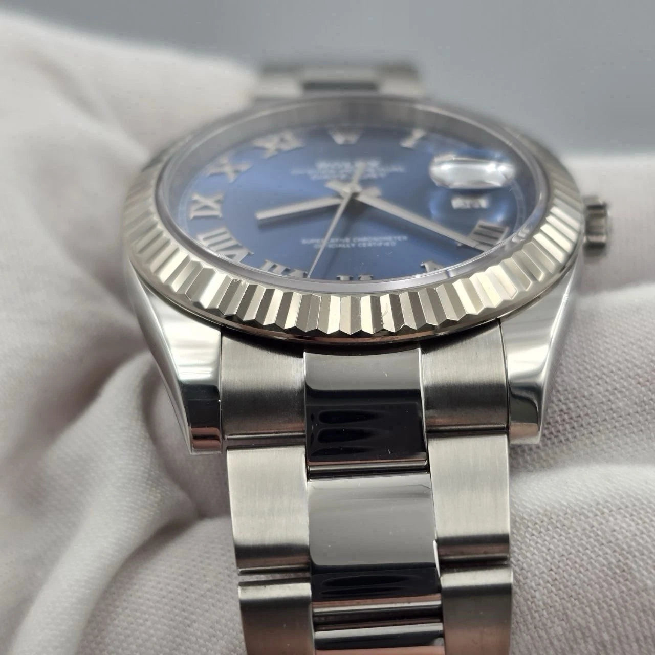 2023 PAPERS Rolex Datejust 41mm 126334 Steel Oyster Blue Roman Dial BOX