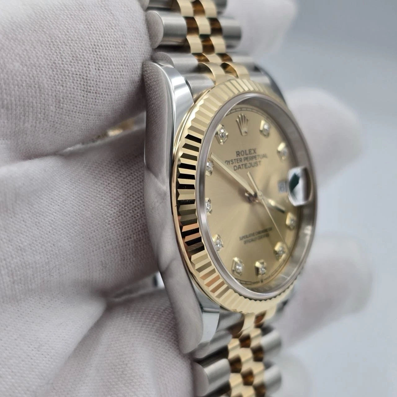 NEW 2026 Rolex Datejust 36mm 18K Two Tone Champagne Diamond Dial Jubilee 126233