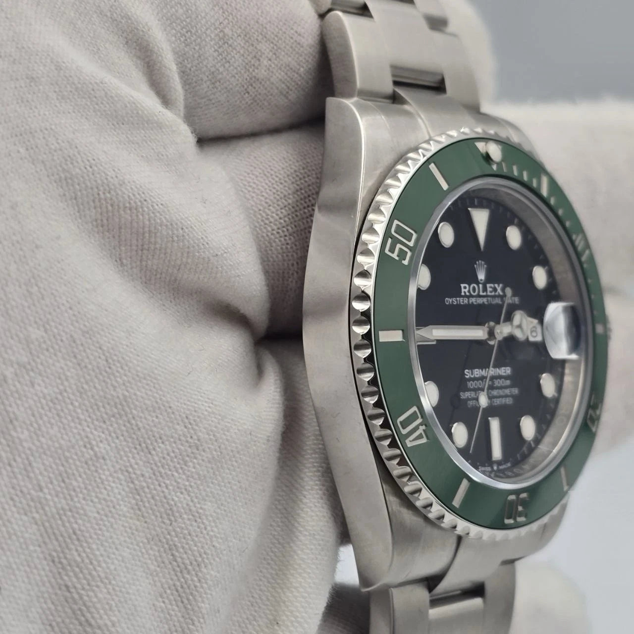 PAPERS 2022 Rolex Submariner Date Starbucks Green Bezel Black 41mm 126610LV BOX