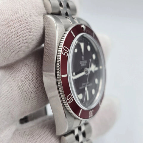 PAPERS 2025 Tudor Black Bay 58 Burgundy Jubilee 39mm Watch M7939A1A0RU BOX