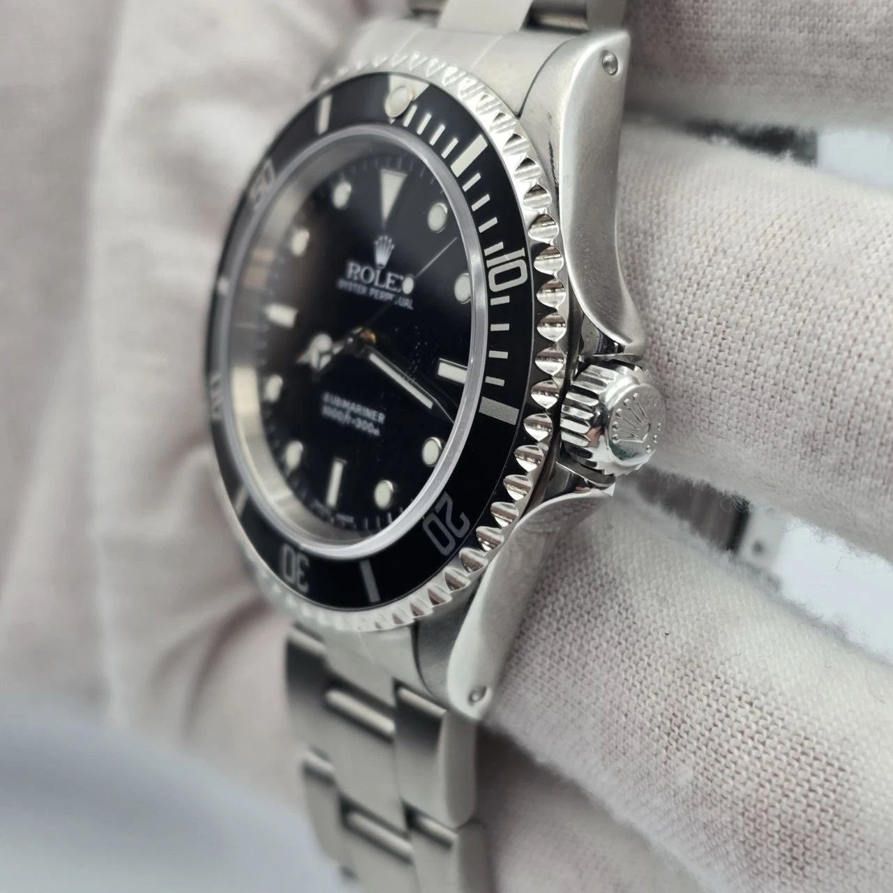 Rolex Submariner No Date 14060M 2 Liner Black Dial Stainless Steel 40mm Watch