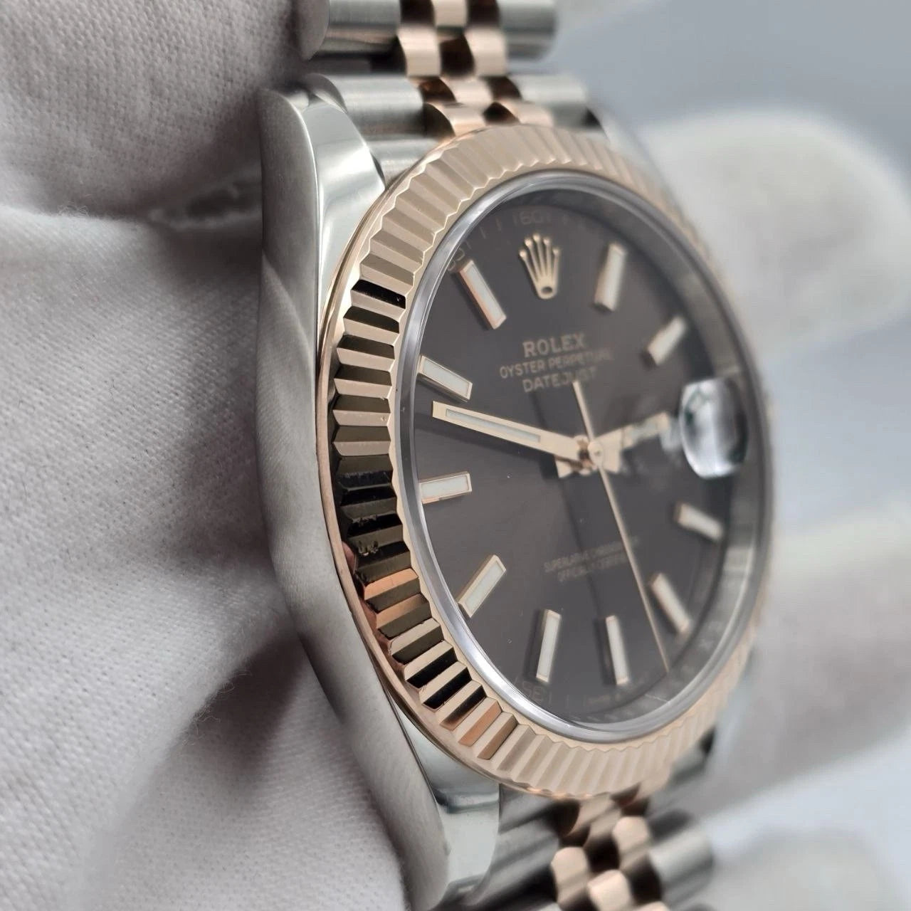 2022 PAPERS Rolex Datejust 41mm 126331 Two-Tone Rose Chocolate Dial Jubilee BOX