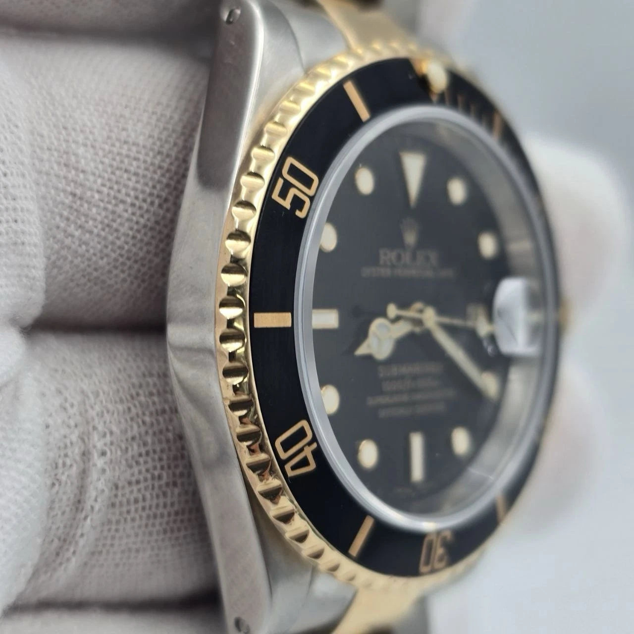 Rolex Submariner Date 16613 Black Dial Gold Buckle Two Tone Gold 40mm Watch