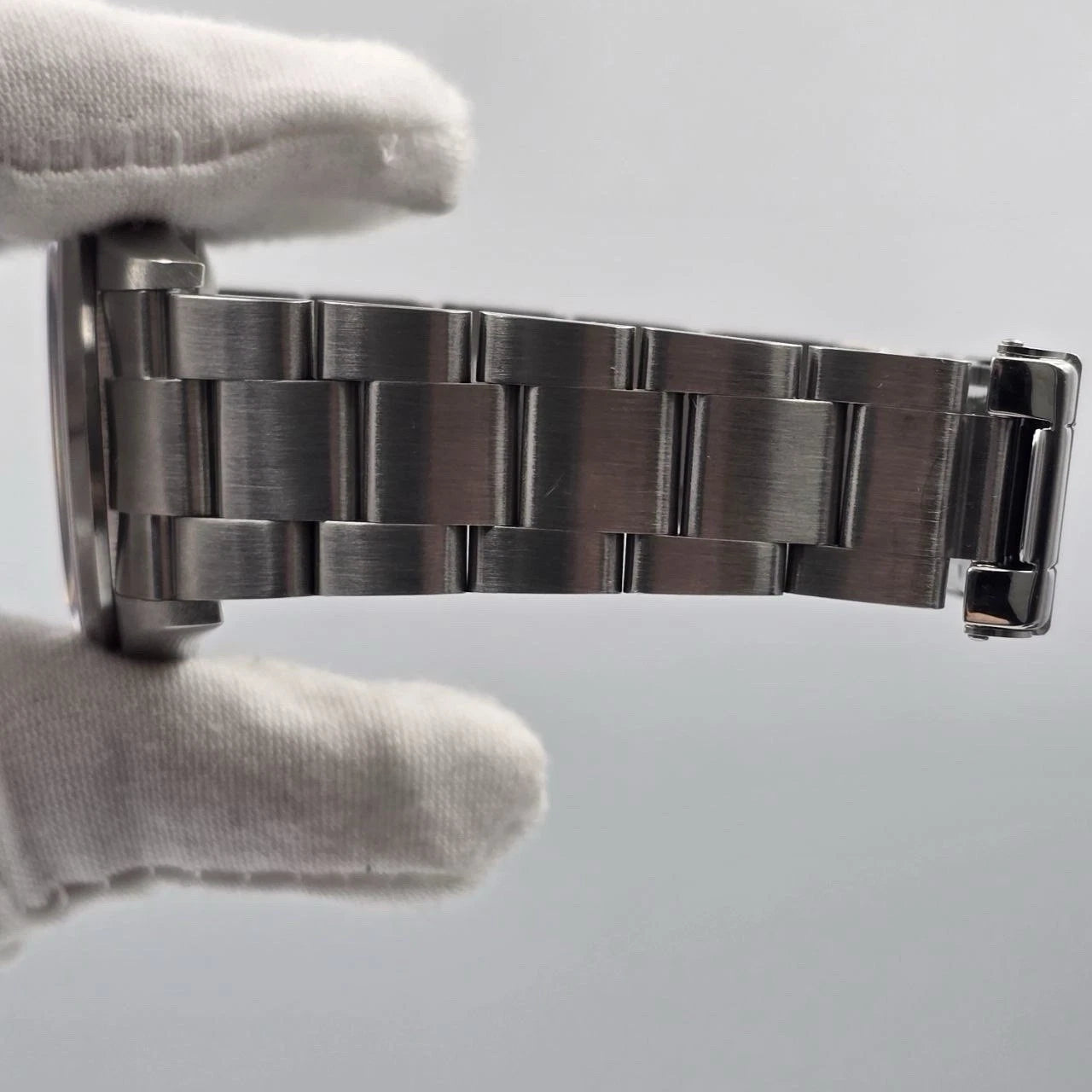 PAPERS 2004 Rolex Explorer l 114270 36mm Stainless Steel Black Dial Watch BOX