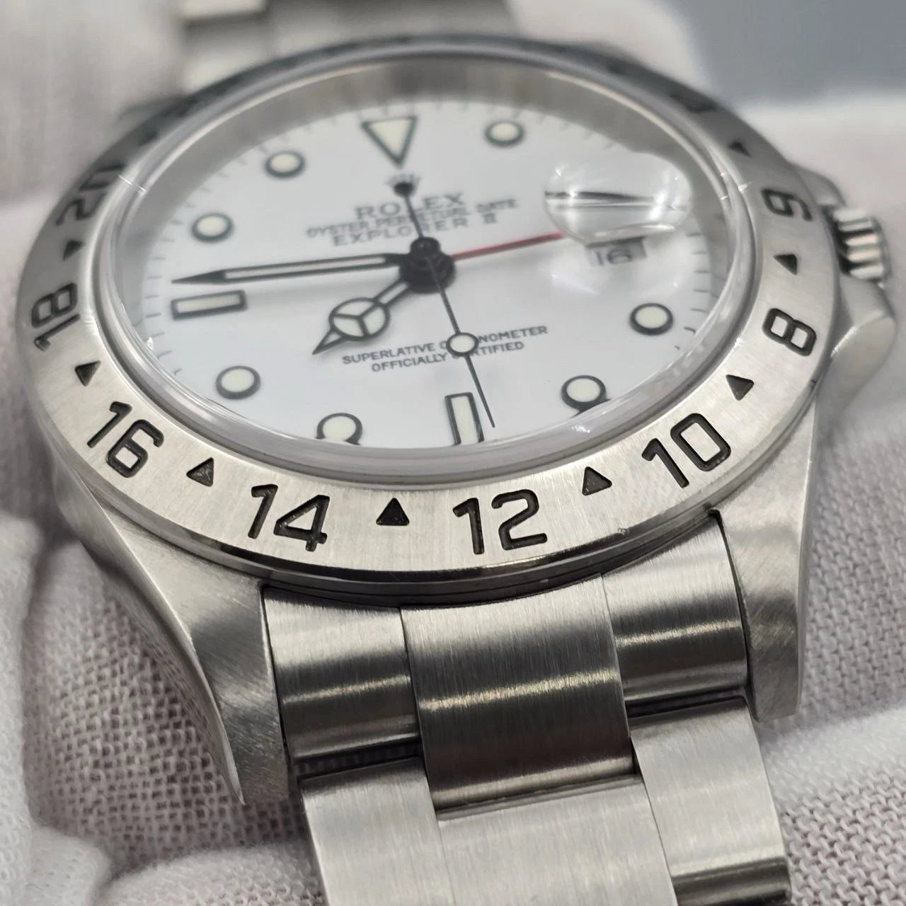 MINT Rolex 16570 Explorer II Polar White Stainless Steel NO HOLES 40mm Watch