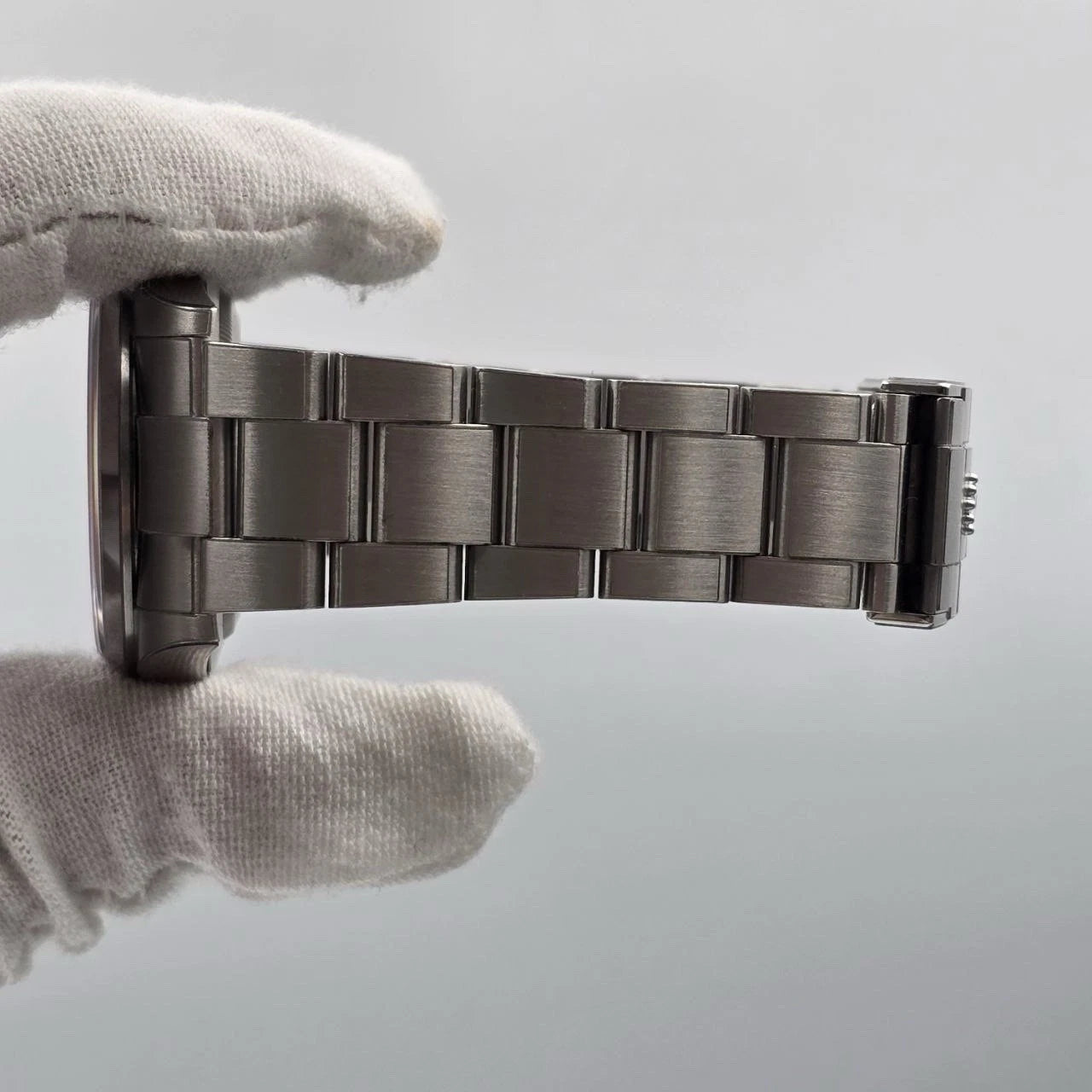 PAPERS 2025 Rolex Explorer I 40mm 224270 Stainless Steel Black Dial BOX