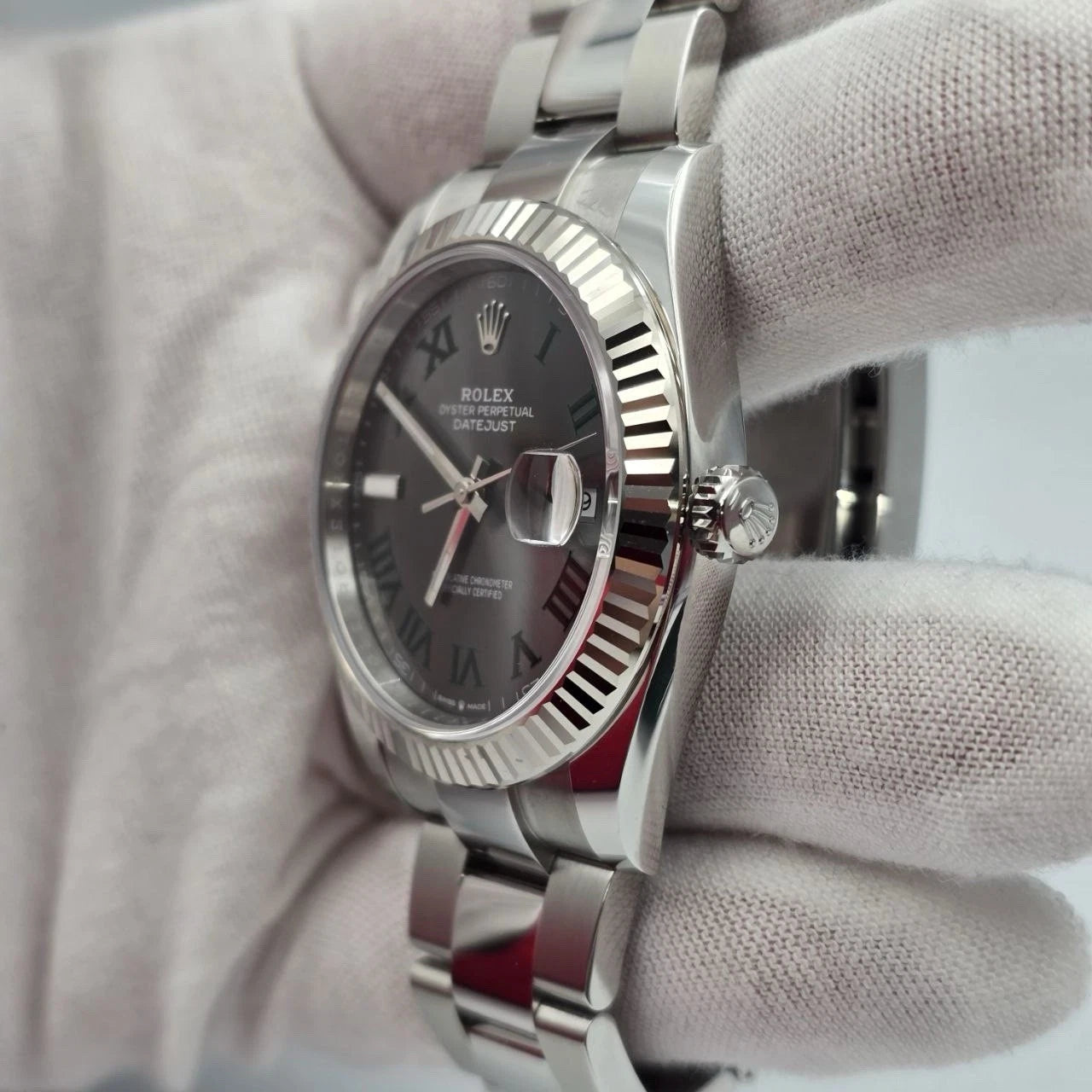 NEW 2025 Rolex Datejust 41mm 126334 Steel Oyster Gray Wimbledon Dial UNWORN