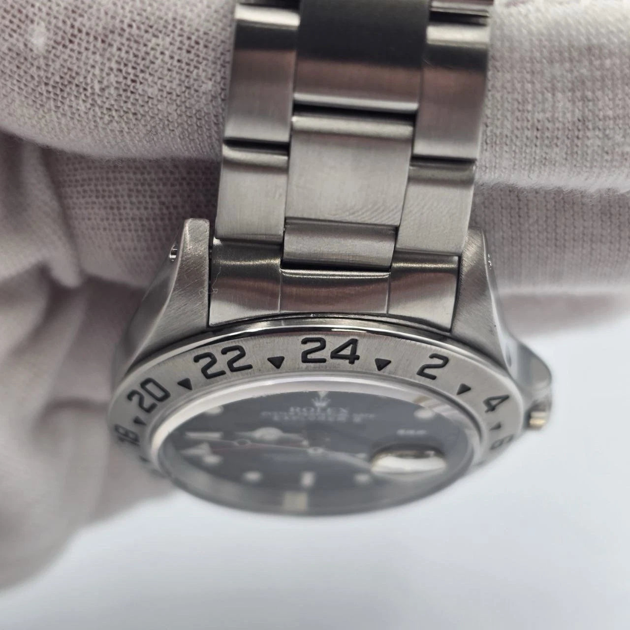 Rolex Explorer II Black 16570 Stainless Steel Oyster Date Watch 40mm