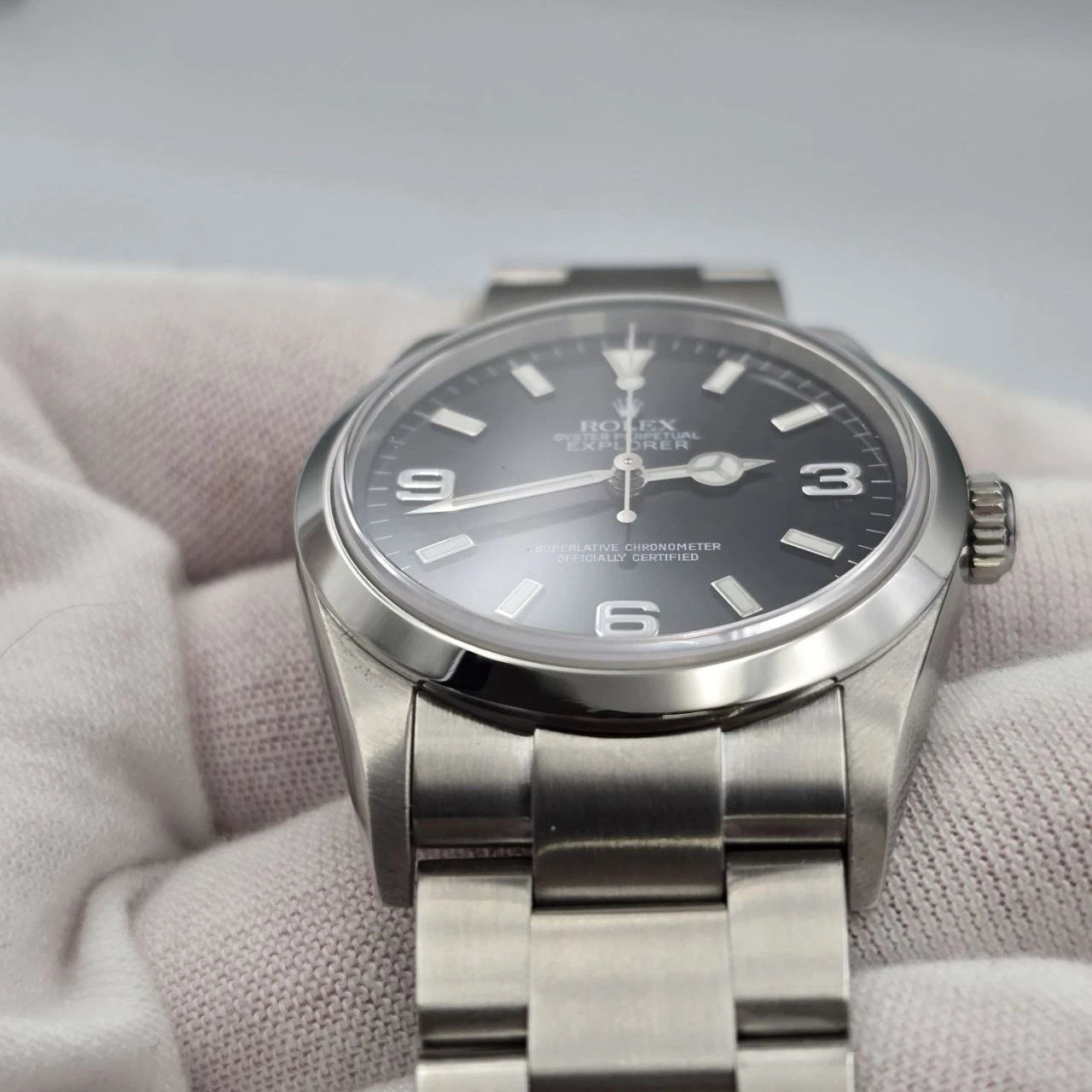 2001 Rolex Explorer l 114270 36mm Stainless Steel Black Dial Watch