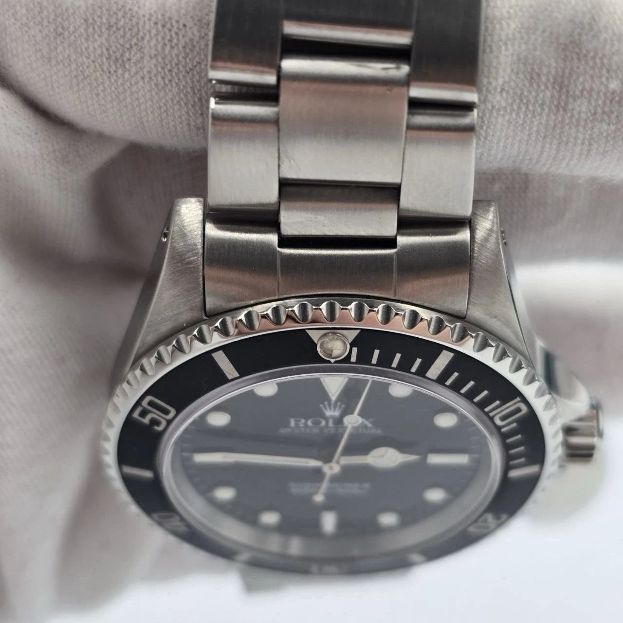 2001 Rolex Submariner No Date 14060M 2 Liner Black Dial Stainless Steel 40mm