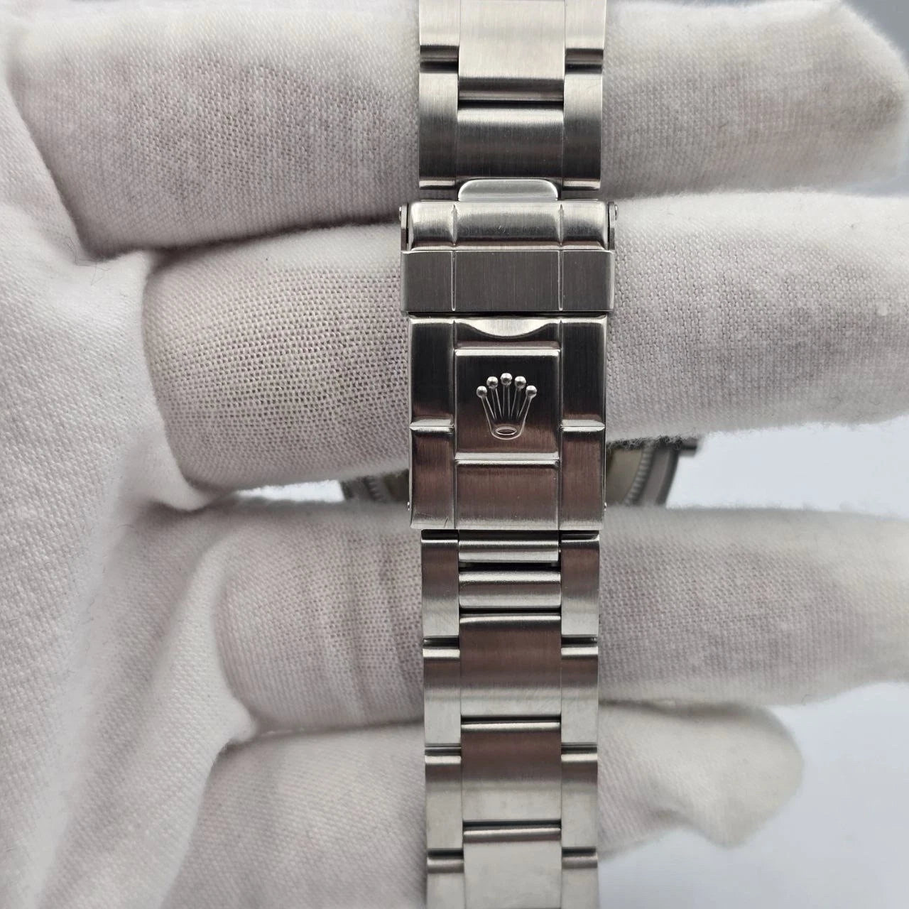 PAPERS 2004 Rolex Explorer l 114270 36mm Stainless Steel Black Dial Watch BOX