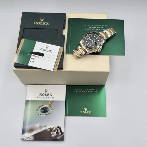 2015 Rolex Submariner Date 40mm 18k Yellow Gold & Steel Black Watch 116613LN B+P