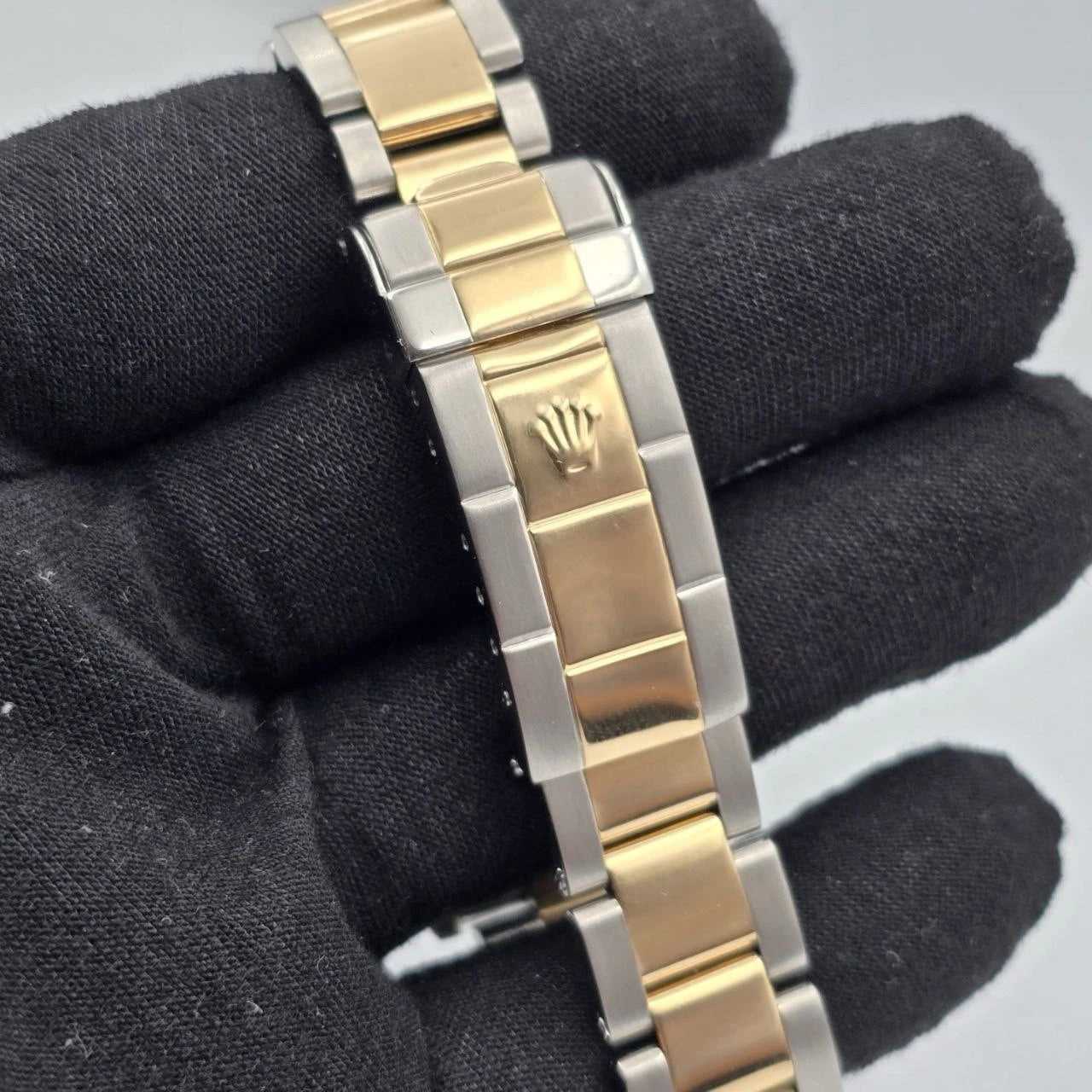 Rolex Submariner Date 16613 Blue Dial Gold Buckle Two Tone Steel Gold 40mm Watch