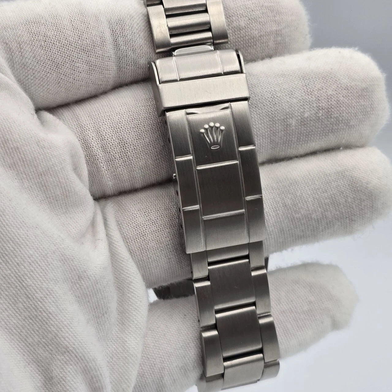 MINT Rolex Submariner Date 16800 Stainless Steel Black 40mm Oyster Watch