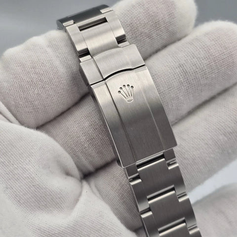 NEW 2025 Rolex Oyster Perpetual 36mm 126000 Green Dial UNWORN