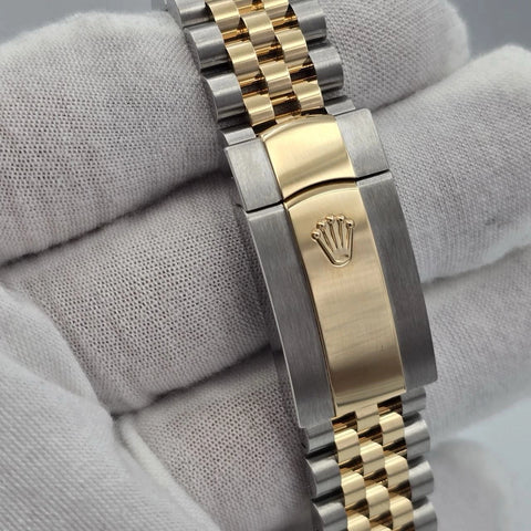 NEW 2025 Rolex Datejust 41mm 126333 TwoTone Jubilee Fluted Champagne Dial UNWORN