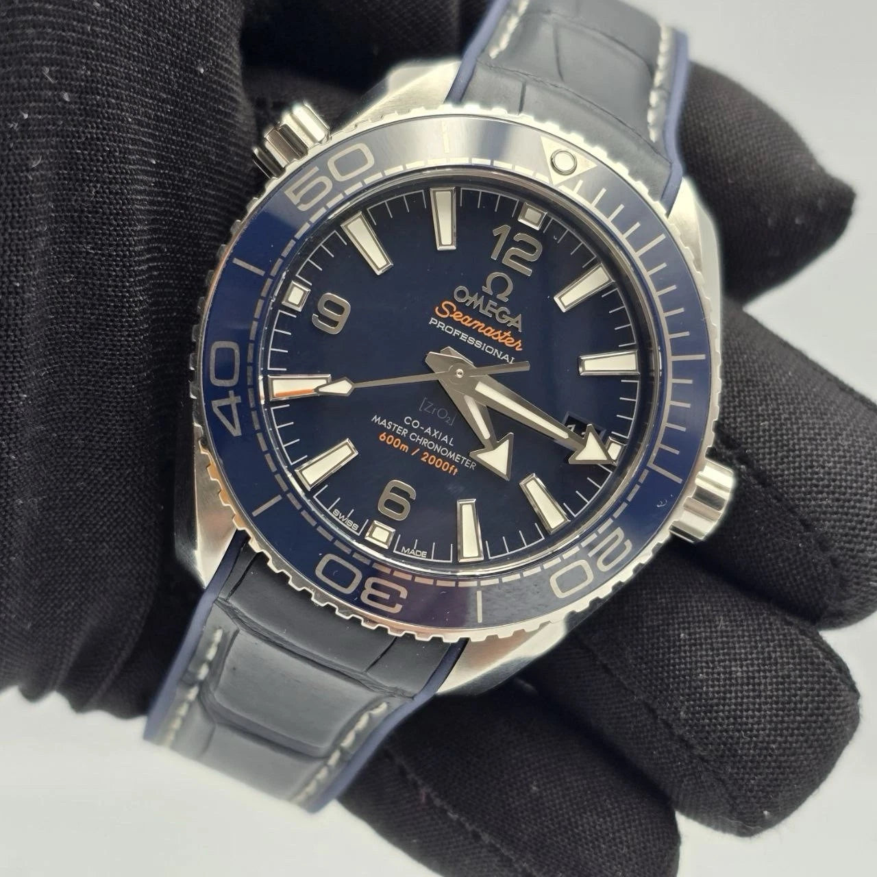 PAPERS 2024 Omega Seamaster Planet Ocean 600M 215.33.40.20.03.001 Watch BOX
